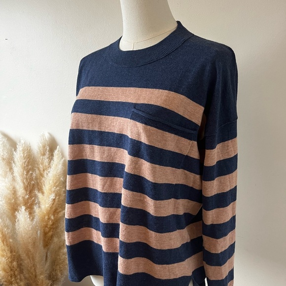 Madewell Light Weight Pocket PullOver Sweater - Picture 5 of 8